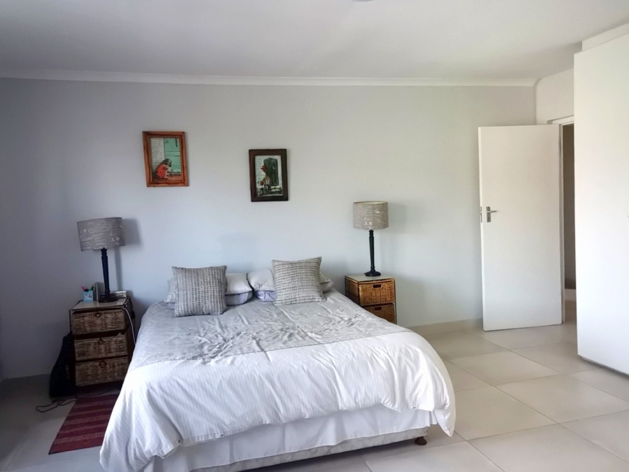 6 Bedroom Property for Sale in Onrus Western Cape